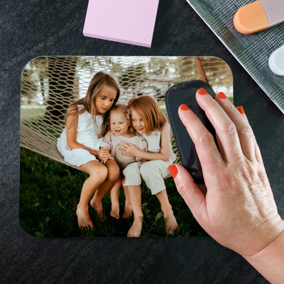 Personalized mouse pad with a family portrait session.